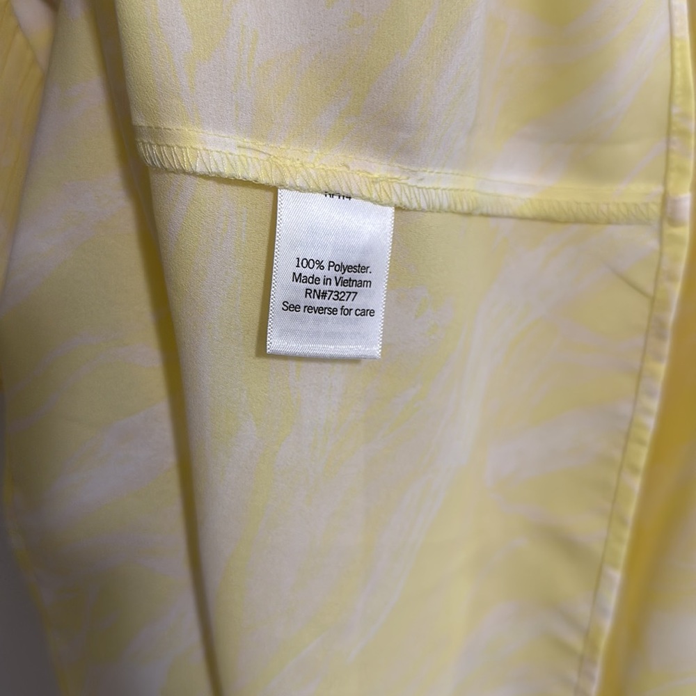 NWT Nine West Yellow White Pleated Flutter Sleeves Blouse Women Medium - Picture 5 of 5
